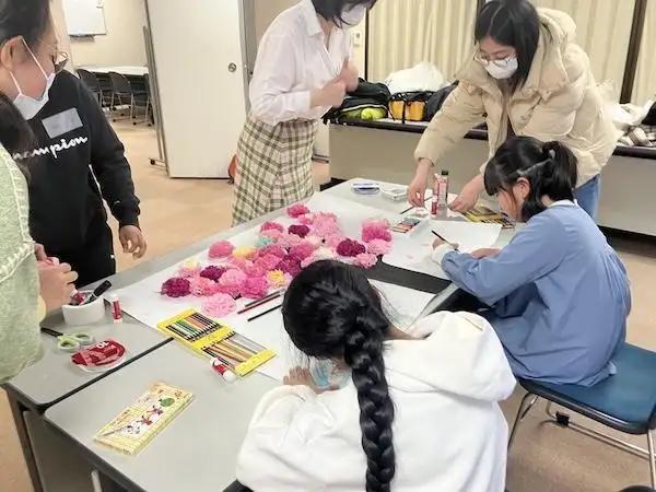 桜のクラフトのデコレーション　@児童発達支援事業所