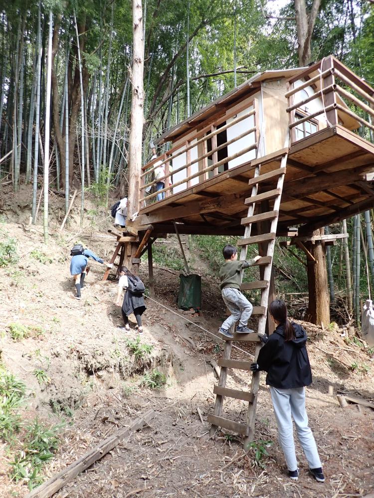 高専の学生と一緒に竹で、文具の作成にトライ