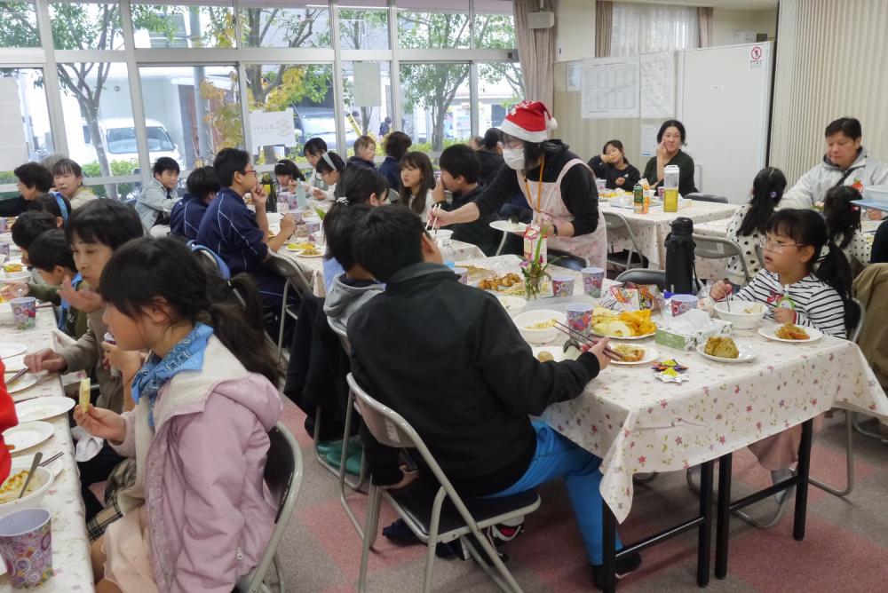 「みんなの食堂　なかみちこみち」を開催。 地域の子ども達や高齢者にイベント等楽しんだ後、昼食を提供