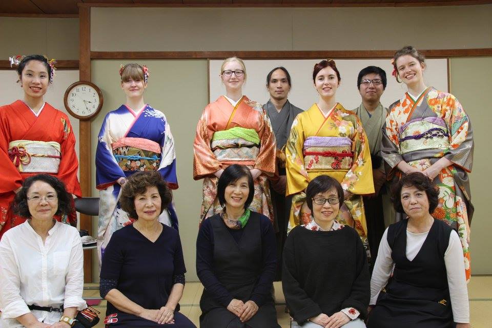 在住外国人に着物を着せるボランティア募集